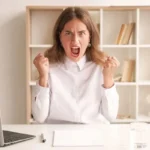 زود عصبانی شدن زنان؛ از علت تا راهکارهای کنترل عصبانیت